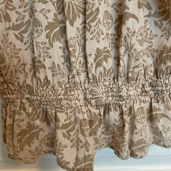 Spell Lioness Cap Sleeve Blouse - Picture 9 of 16